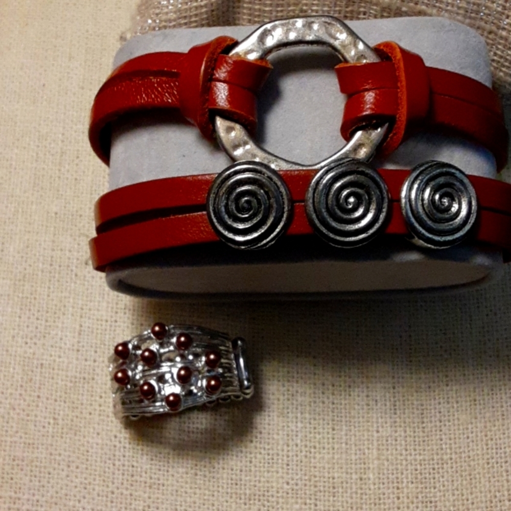 Circle of Life. Ladies bracelets 3 pc set in brown
